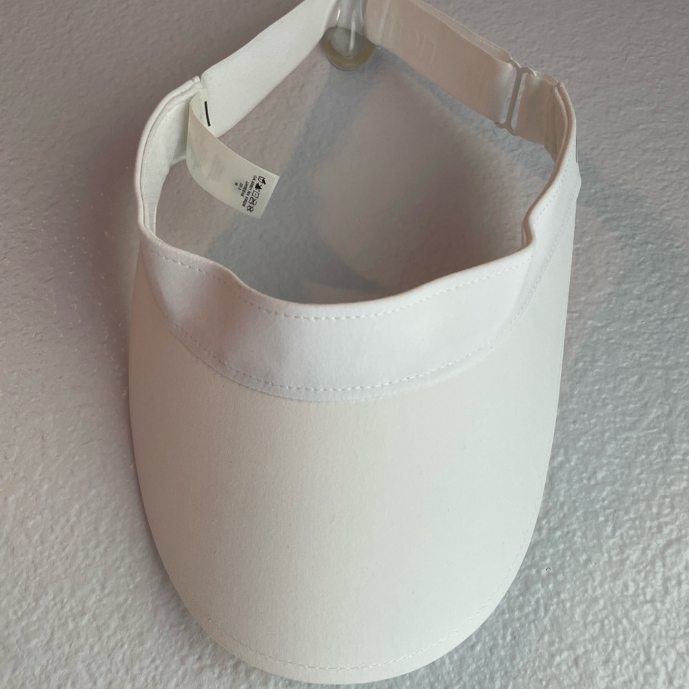 White lululemon golf visor women’s
